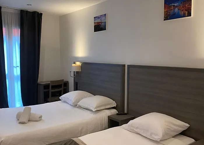Hotel Chatillon 2*