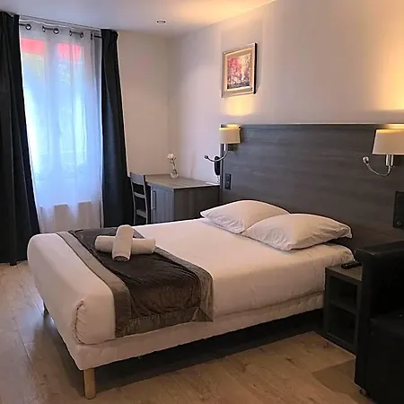 Otel Chatillon Paris